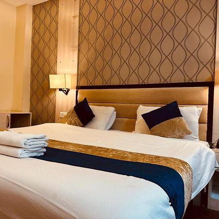 Hotel The Royal Majestic Mountain View Manāli Exterior foto
